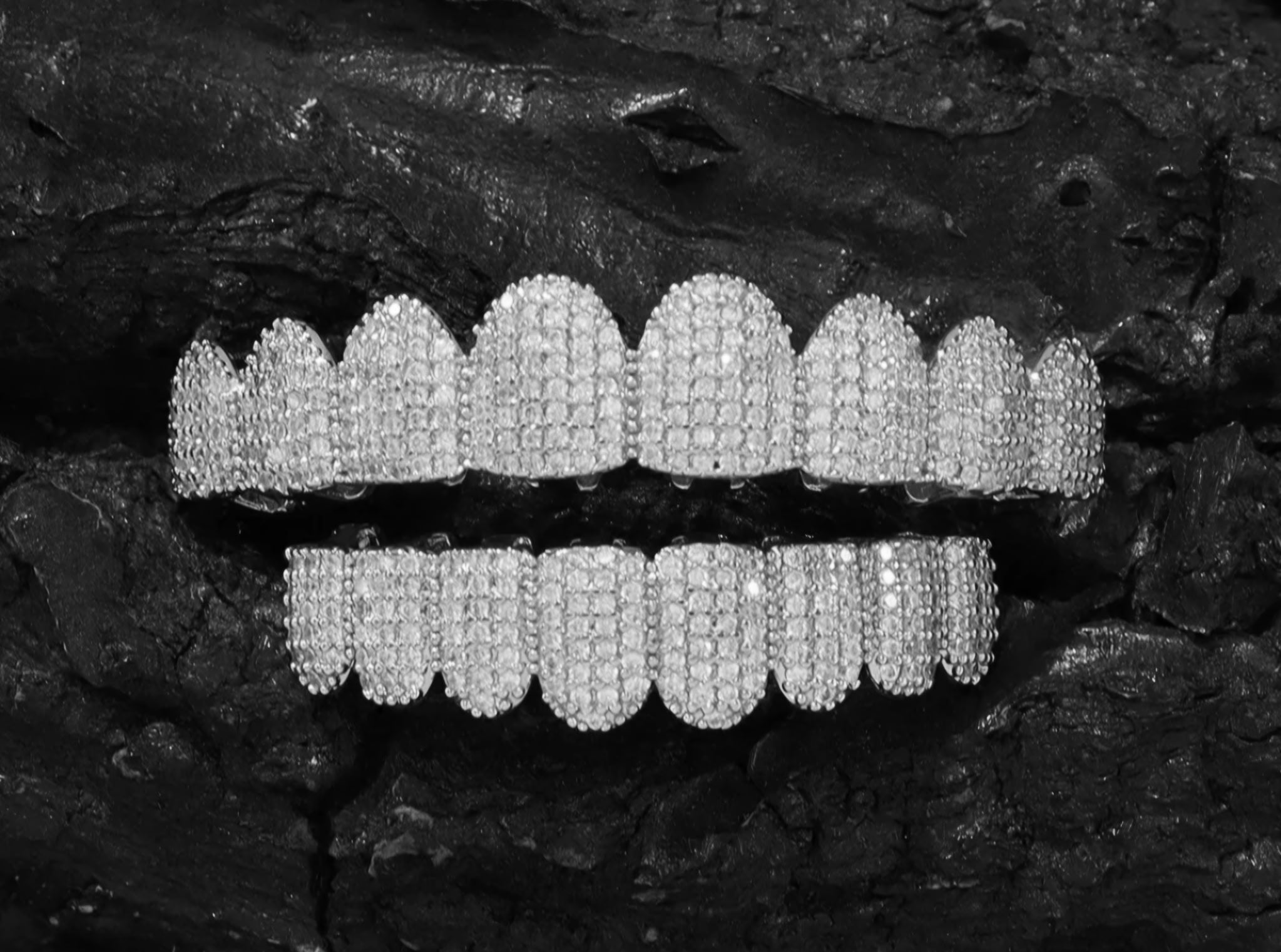 Iced Out Hip Hop Tooth Braces Grillz Set teeth Fashion